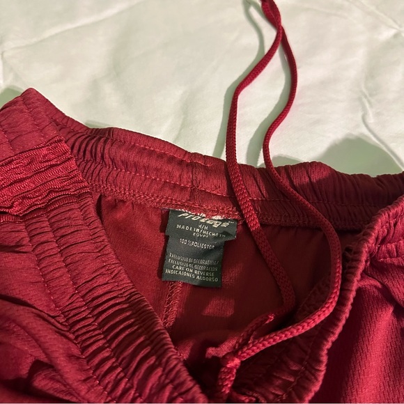 Arkansas Razorbacks Shorts - Picture 2 of 3